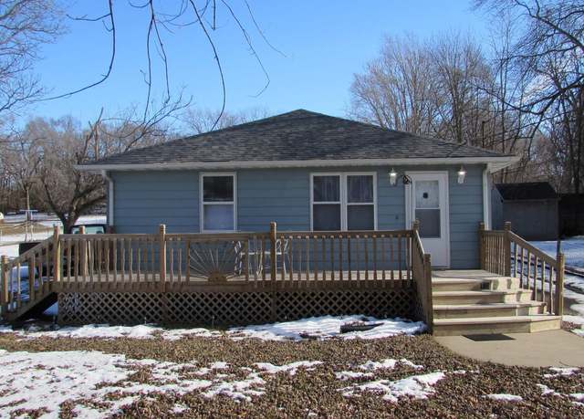 Property at 122 & 126 N Roosevelt St, North Pekin, IL 61554, 3 beds, 1 bath