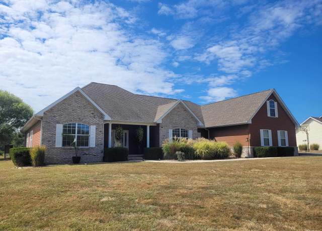 Property at 475 N Dartmouth Ln, Mt Vernon, IL 62864, 4 beds, 3 baths