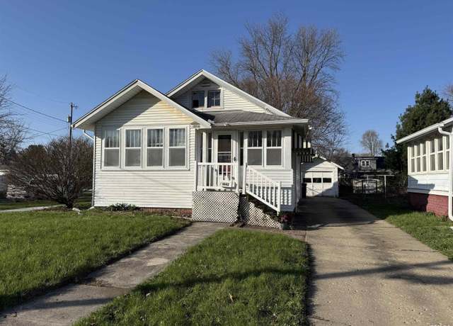 Property at 1842 Grand Ave, Galesburg, IL 61401, 2 beds, 1 bath