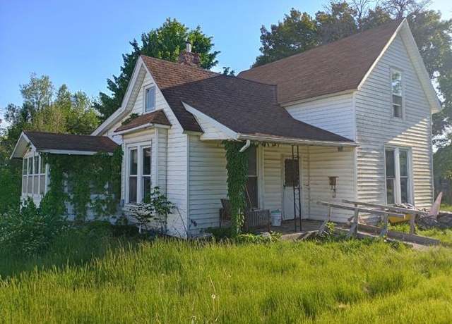 Property at 1360 Oak St, Hamilton, IL 62341, 3 beds, 1 bath