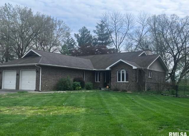 Property at 3 Suburban Dr, Murphysboro, IL 62966, 4 beds, 2 baths