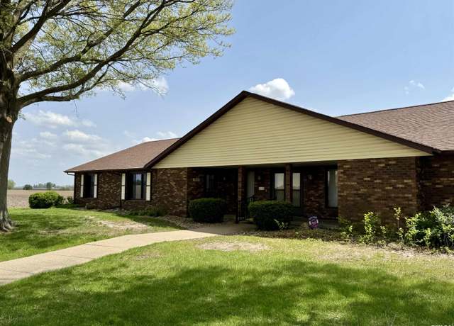 Property at 1907 S Madison St, Macomb, IL 61455, 2 beds, 2 baths