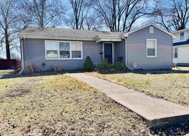 Property at 721 W Carroll St, Macomb, IL 61455, 2 beds, 1 bath