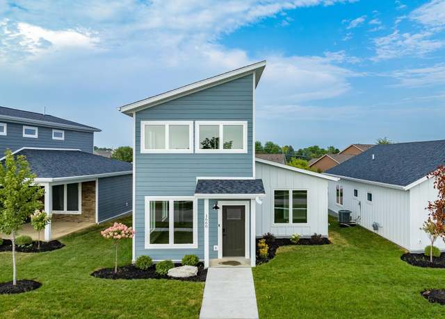 Property at 1660 Olde Brandy Ln, Davenport, IA 52807, 3 beds, 2 baths
