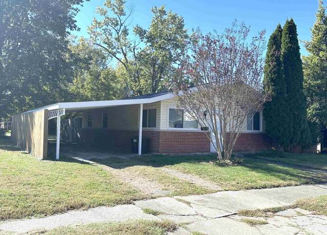 Property at 1911 Wall St, Murphysboro, IL 62966, 3 beds, 1 bath