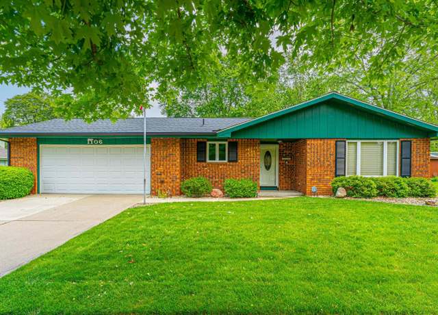 Property at 1106 Sidney St, Bloomington, IL 61701, 3 beds, 1.5 baths