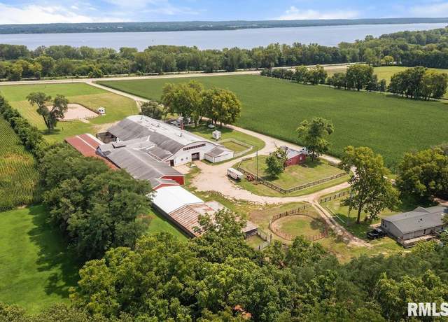 Property at 9203 N Galena Rd, Peoria, IL 61615, 3 beds, 2 baths