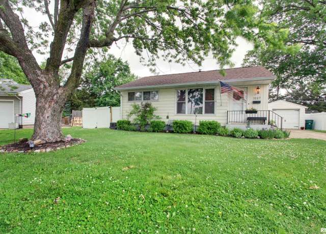 Property at 3117 N College Ave, Quincy, IL 62301, 3 beds, 1 bath