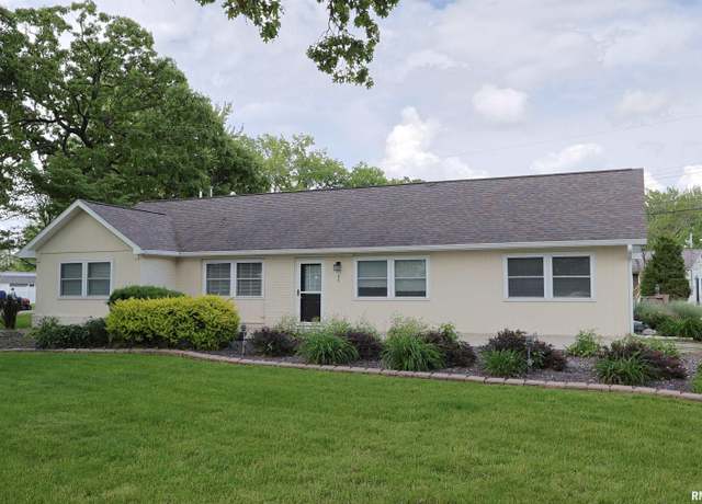 Property at 205 E Jennings, Salem, IL 62881, 4 beds, 2 baths