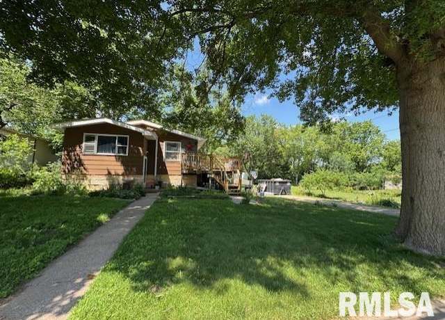 Property at 1214 S 12th St, Clinton, IA 52732, 2 beds, 2 baths