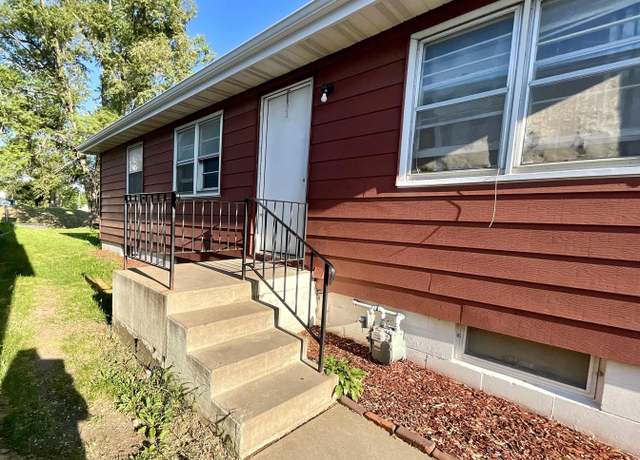 Property at 715 31st Ave, Rock Island, IL 61201, 3 beds, 1 bath