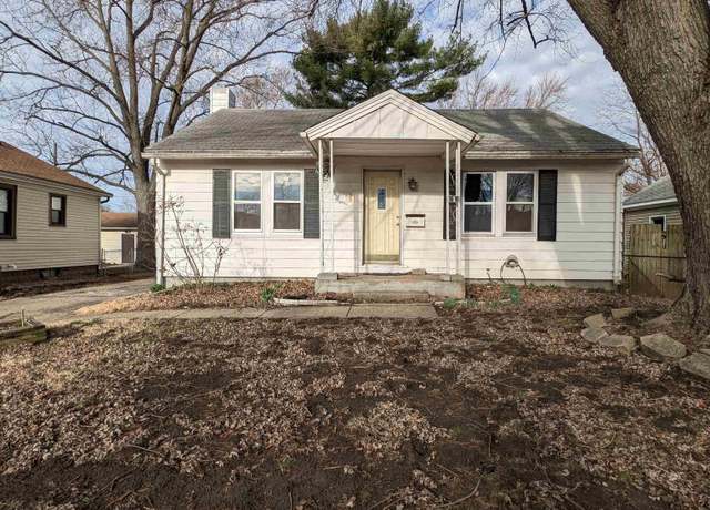 Property at 1321 S 10th St, Pekin, IL 61554, 2 beds, 1 bath