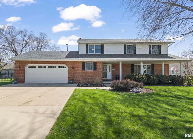 Property at 1104 Community Dr, Springfield, IL 62703, 4 beds, 2.5 baths
