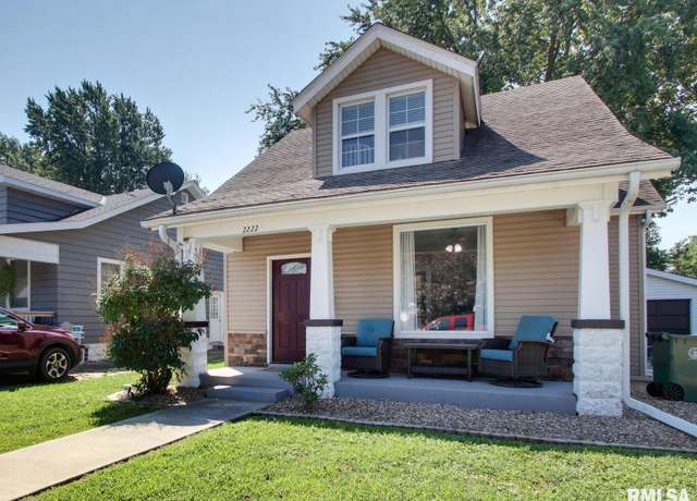 Property at 2222 Lind St, Quincy, IL 62301, 3 beds, 2 baths