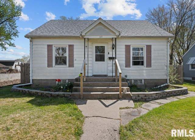 Property at 1117 S Ohio Ave, Davenport, IA 52802, 4 beds, 2 baths