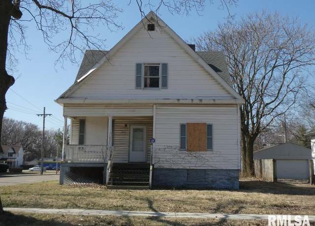 Property at 1933 S 2nd St, Springfield, IL 62704, 3 beds, 2 baths