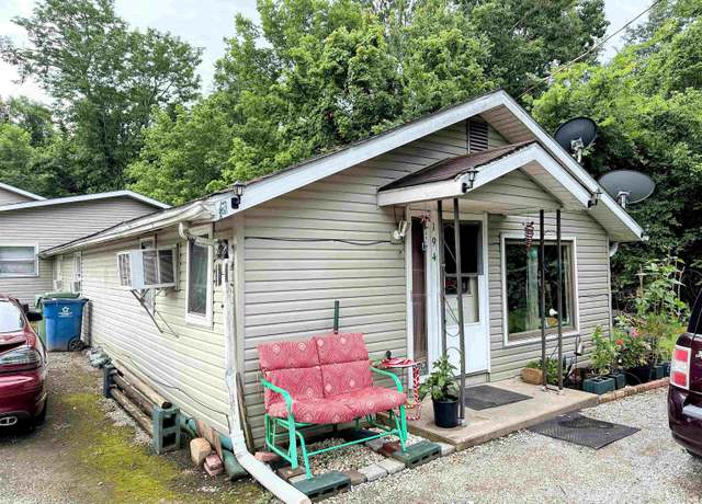 Property at 194 Villa Knoll Pase St Unit 1,2, Carbondale, IL 62901, 4 beds, 2 baths