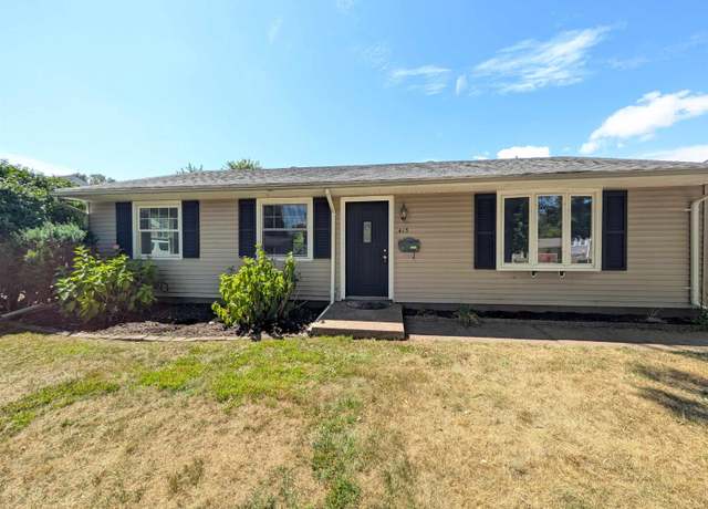 Property at 415 Manor St, Pekin, IL 61554, 3 beds, 1 bath