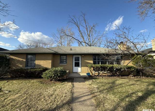 Property at 2523 W Kansas St, Peoria, IL 61603, 3 beds, 1 bath