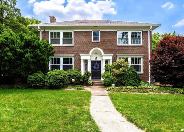 Property at 2905 Middle Rd, Davenport, IA 52803, 4 beds, 4 baths
