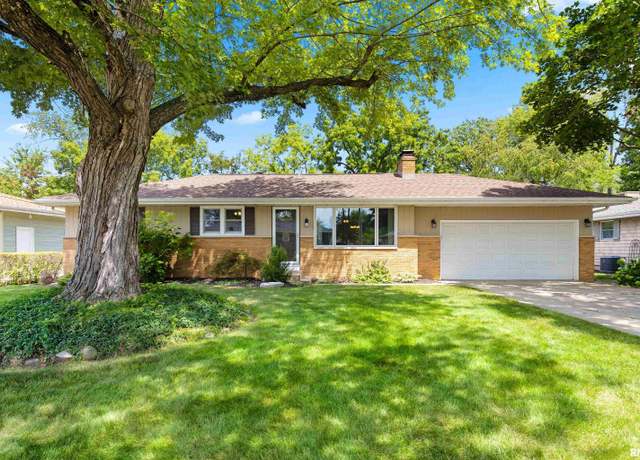 Property at 208 Stanley St, Morton, IL 61550, 4 beds, 1.5 baths