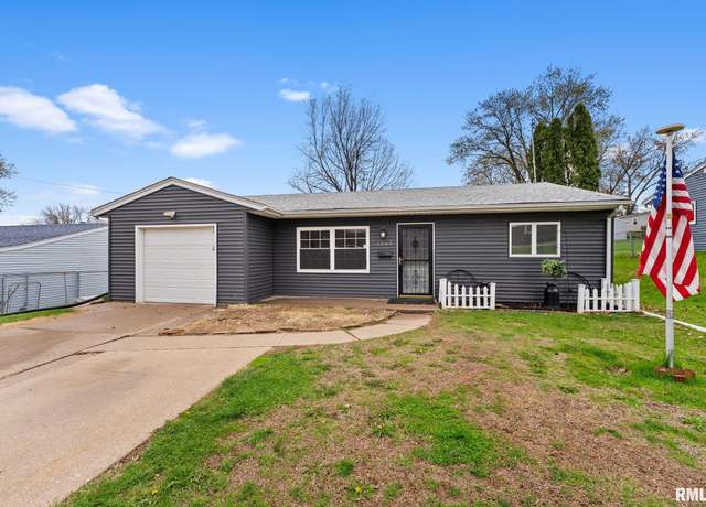 Property at 1343 W Kimberly Rd, Davenport, IA 52806, 3 beds, 1 bath