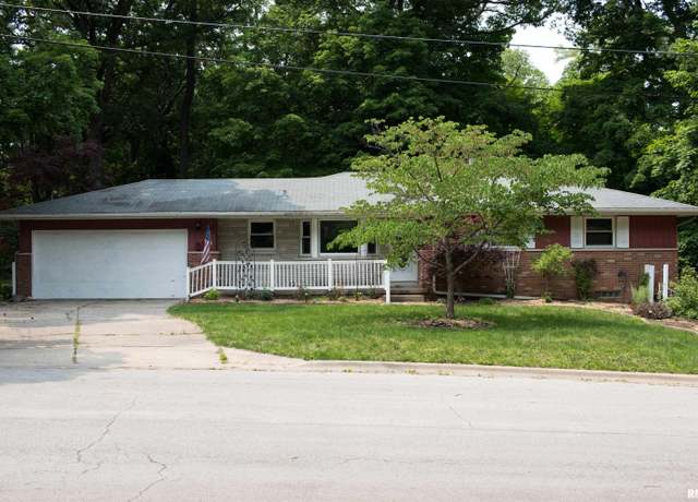 Property at 1711 E Maple Ridge Dr, Peoria, IL 61614, 3 beds, 2 baths