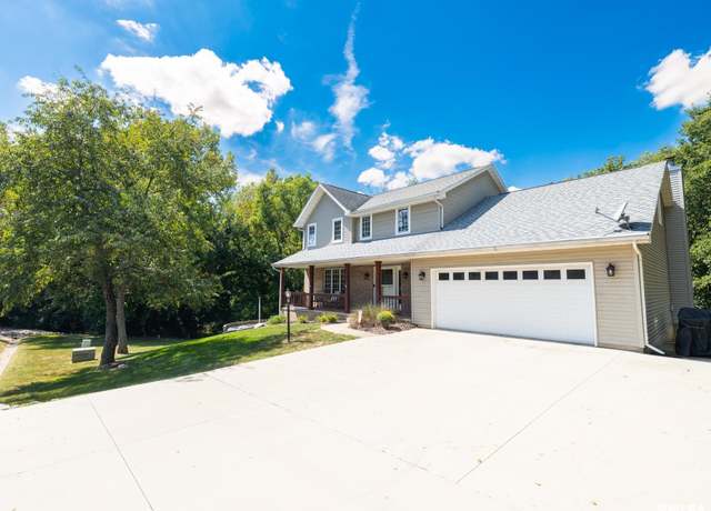 Property at 4917 S Lake Camelot Dr, Mapleton, IL 61547, 4 beds, 2.5 baths
