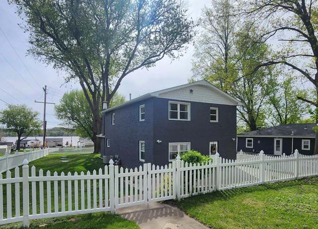 Property at 22690 282nd Ave, Le Claire, IA 52753, 3 beds, 2.5 baths