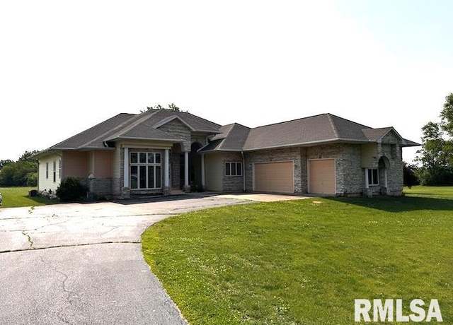 Property at 24211 N Carver Rd, Canton, IL 61520, 3 beds, 3 baths