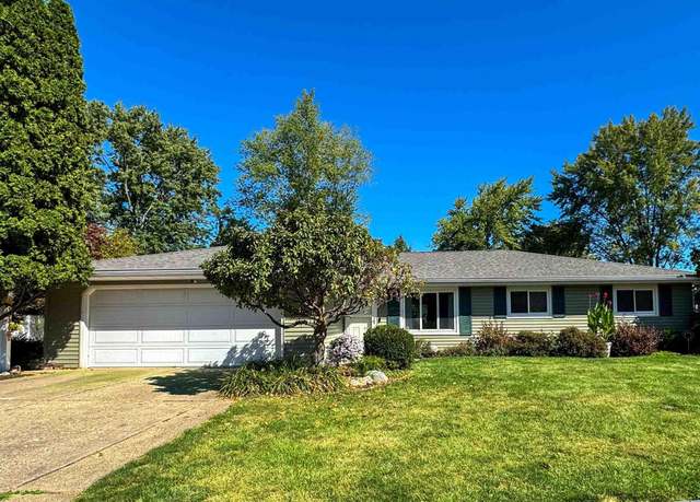 Property at 108 Supreme Ct, East Peoria, IL 61611, 3 beds, 2 baths