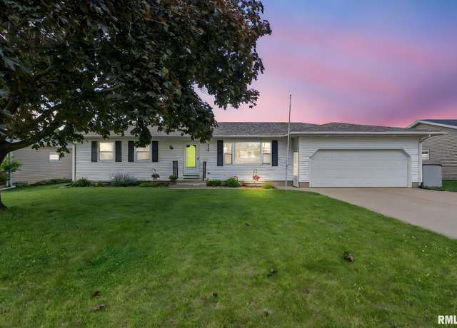 Property at 334 W Cedar Lane Dr, Walcott, IA 52773, 4 beds, 2.5 baths