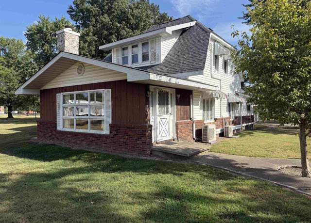 Property at 108 S Race St, Vernon, IL 62892, 2 beds, 2 baths
