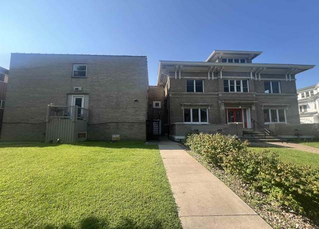 Property at 431 5th Avenue South #17, Clinton, IA 52732, 3 beds, 2 baths