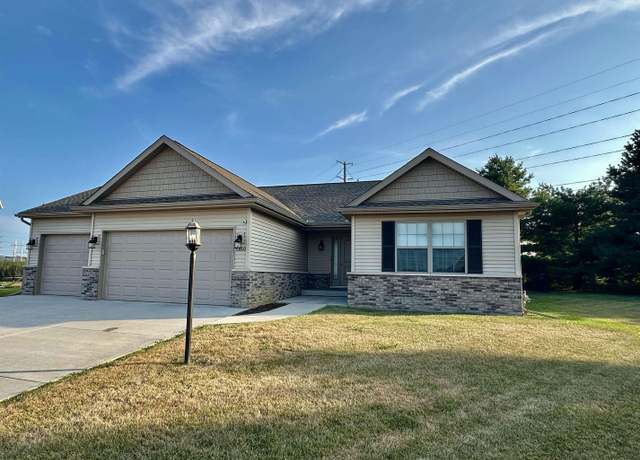 Property at 10600 N Honeycreek Ln, Dunlap, IL 61525, 4 beds, 3 baths