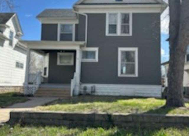 Property at 1321 W 13th St, Davenport, IA 52804, 4 beds, 1 bath