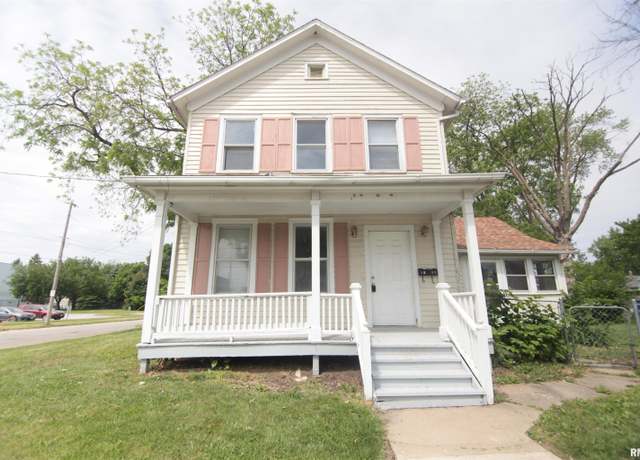 Property at 1502 N Ripley St, Davenport, IA 52803, 3 beds, 2 baths