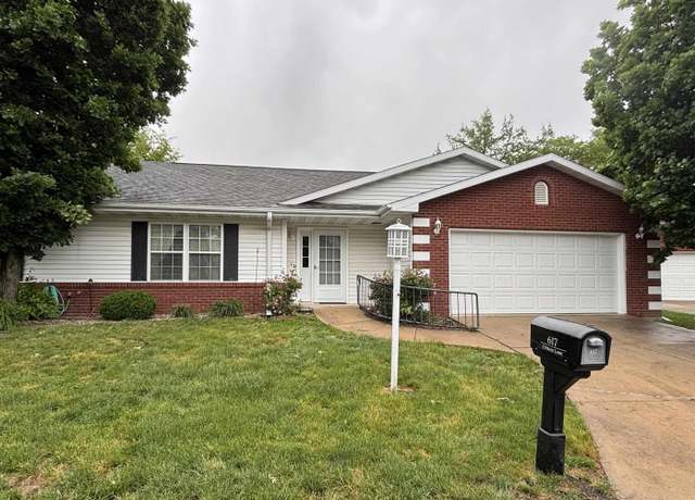 Property at 617 Cypress Ln, Galesburg, IL 61401, 2 beds, 2 baths