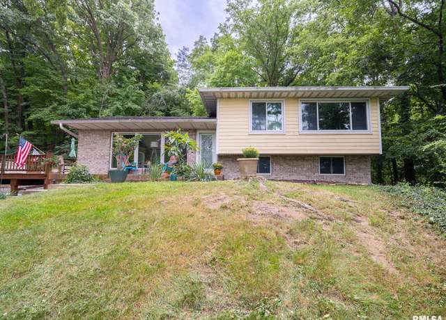 Property at 950 N Main St, East Peoria, IL 61611, 3 beds, 2.5 baths