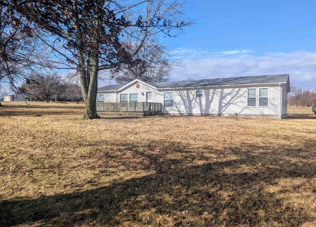 Property at 17118 E Ranch Rd, Mt Vernon, IL 62864, 3 beds, 2 baths