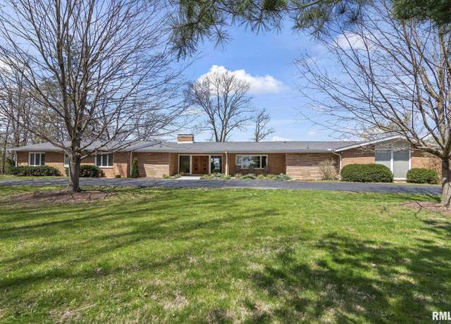 Property at 1515 E Lake Shore Dr, Springfield, IL 62712, 4 beds, 4 baths