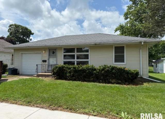 Property at 209 S Lincoln St, Washburn, IL 61570, 1 bed, 1 bath