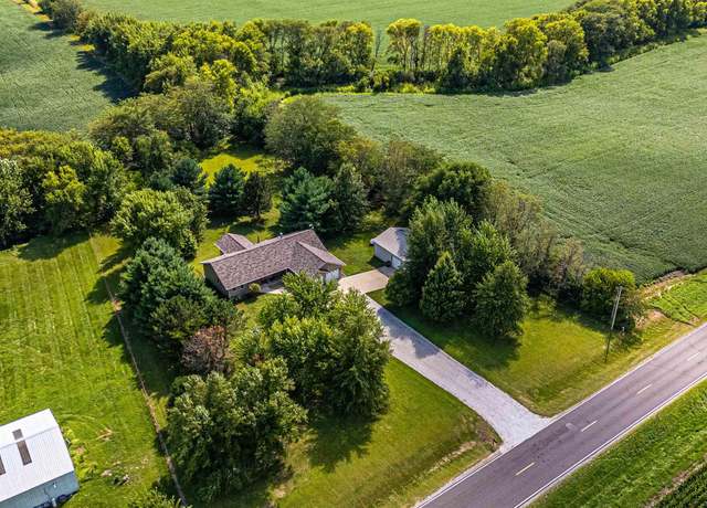 Property at 8484 Waynesville Rd, Wapella, IL 61777, 4 beds, 3 baths