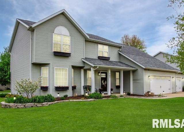Property at 707 Taylor Dr, Chillicothe, IL 61523, 5 beds, 4.5 baths