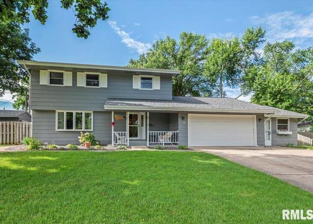 Property at 22 Bonniebrook Rd, Chatham, IL 62629, 4 beds, 2.5 baths
