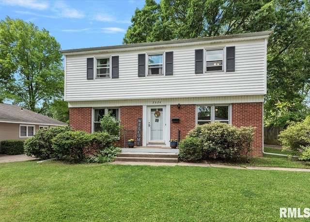Property at 2024 Cambridge Rd, Springfield, IL 62704, 3 beds, 2.5 baths