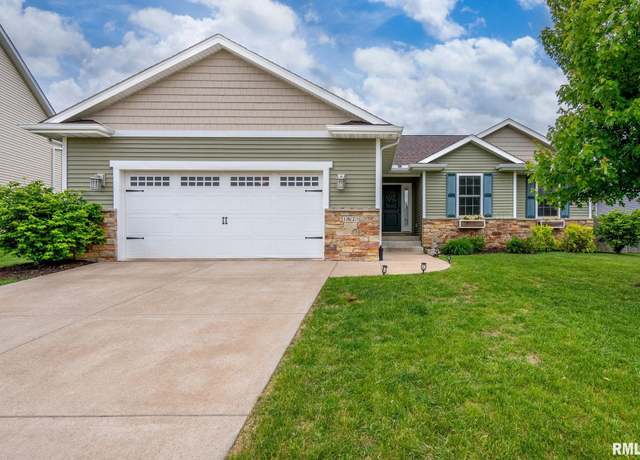 Property at 1625 W 71st St, Davenport, IA 52806, 4 beds, 3 baths