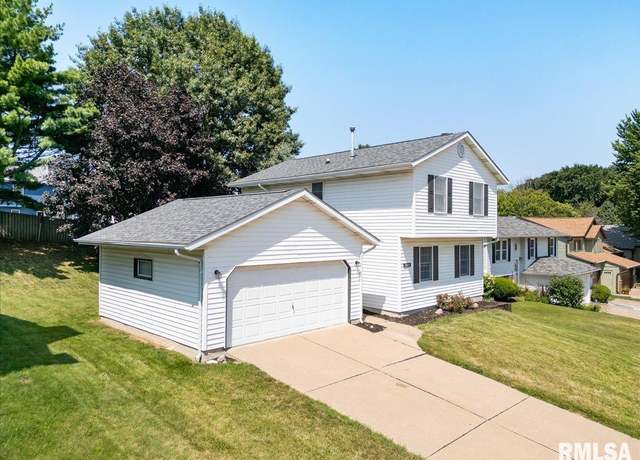 Property at 1404 W 49th St, Davenport, IA 52806, 3 beds, 2.5 baths