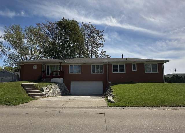 Property at 4016 1st St, East Moline, IL 61244, 5 beds, 3 baths