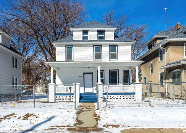 Property at 1529 10th Ave, Rock Island, IL 61201, 4 beds, 2 baths